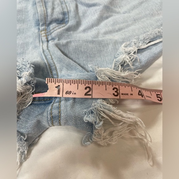 wild fable shorts Highest Rise Cut Off Denim Woman’s Size 2 Summer Festival - Picture 6 of 11